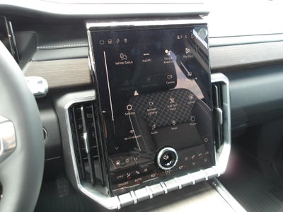 2026 GMC Acadia FWD Denali