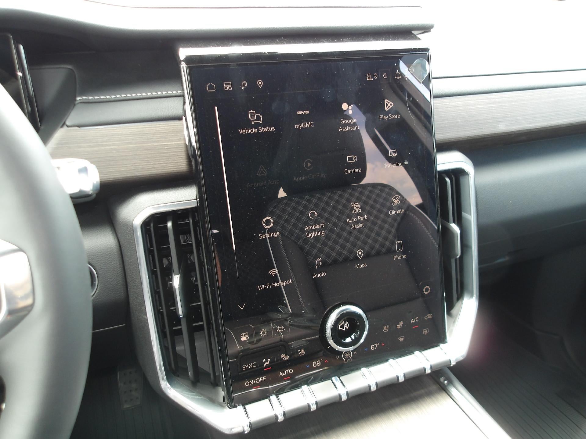 2026 GMC Acadia FWD Denali