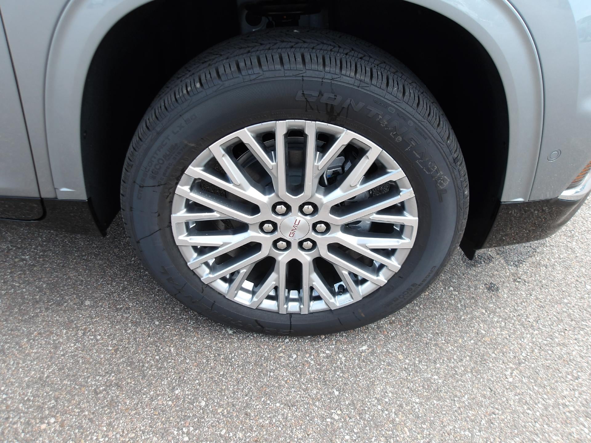 2026 GMC Acadia FWD Denali