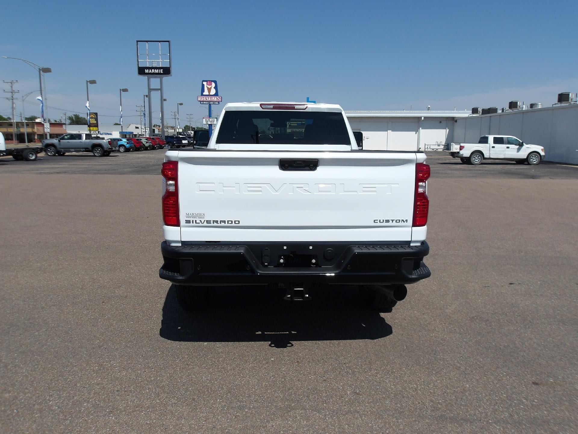 2026 Chevrolet Silverado 2500 HD Custom