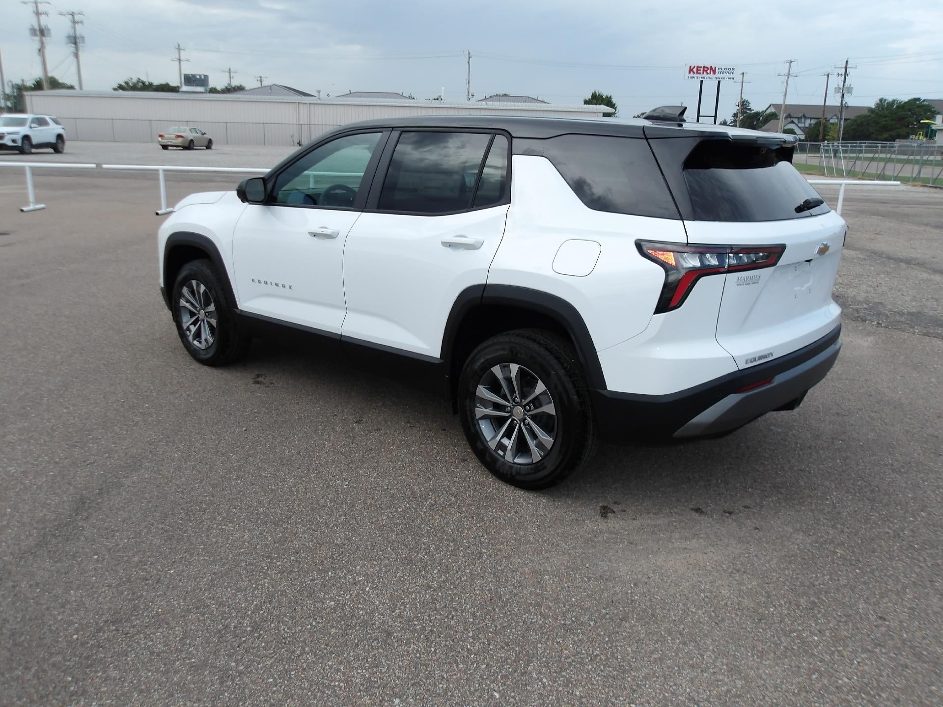 2027 Chevrolet Equinox FWD LT