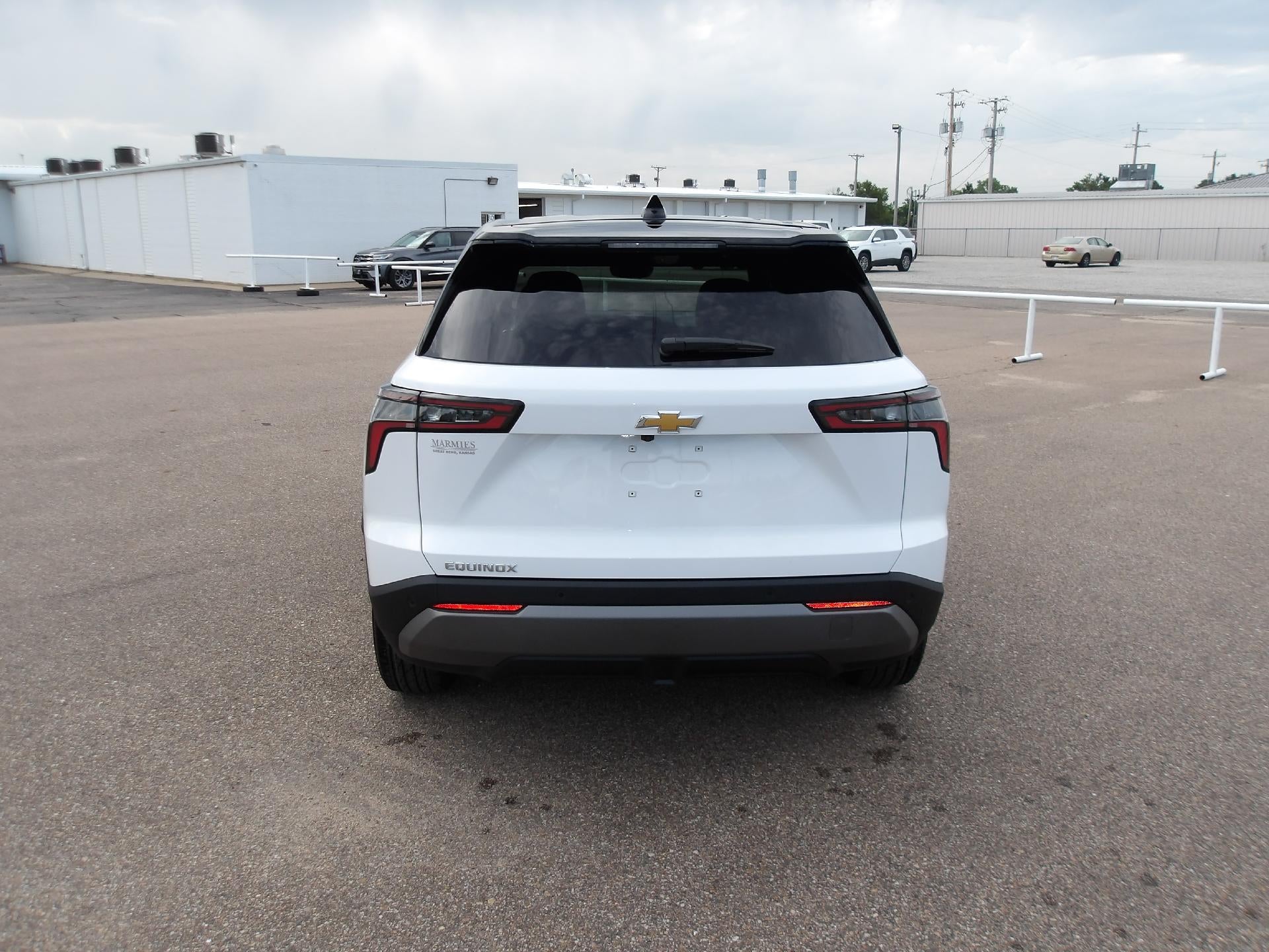 2027 Chevrolet Equinox FWD LT
