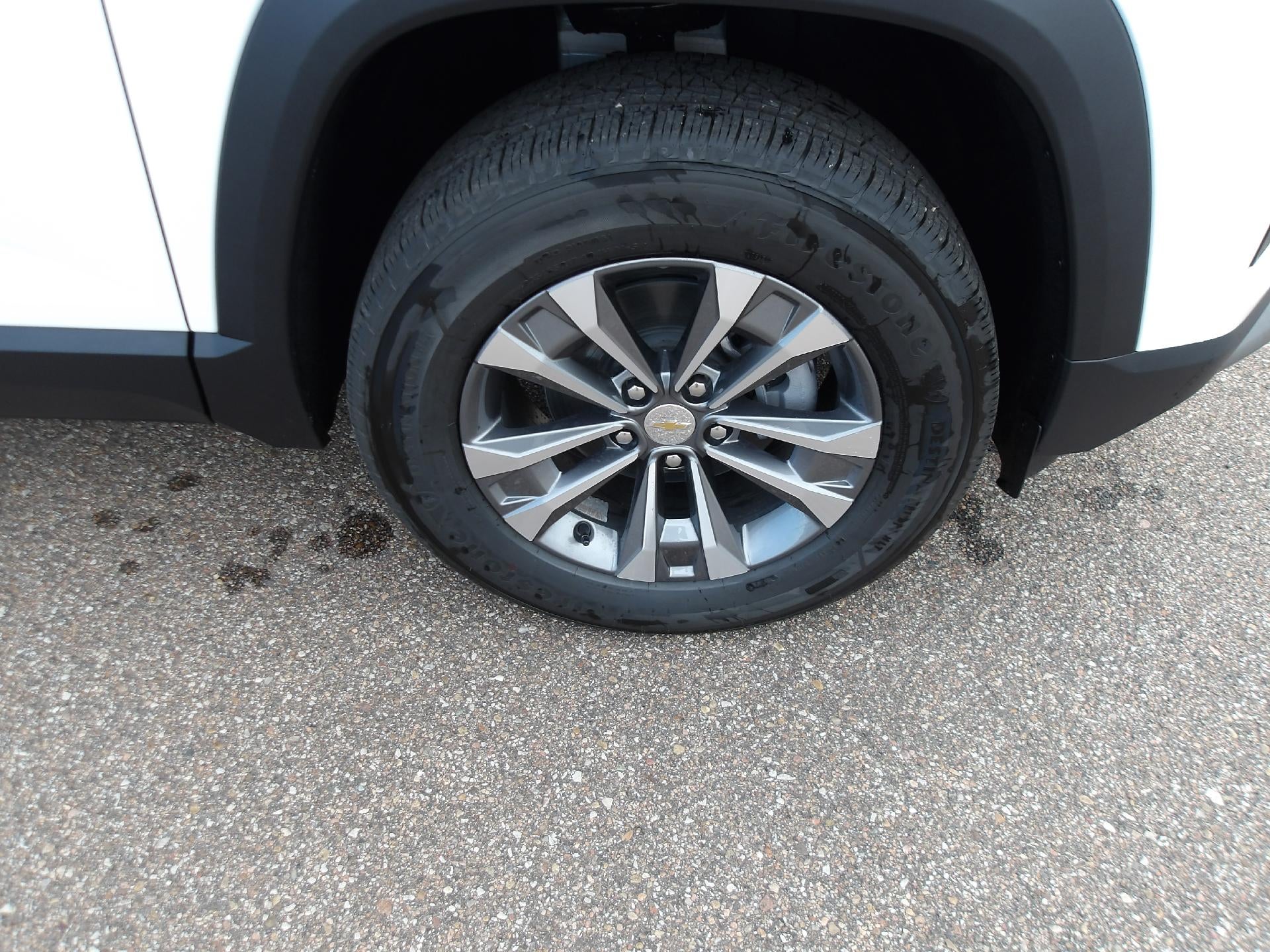 2027 Chevrolet Equinox FWD LT